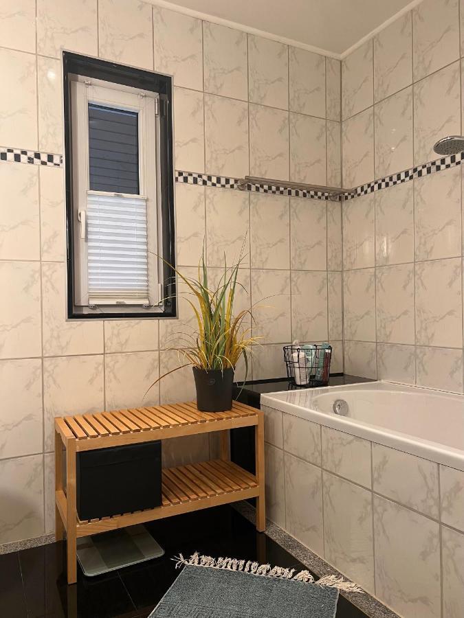 Aussergewoehnliches Haus Mit Sauna, Kamin Und Garten Wilhelmshaven Eksteriør billede