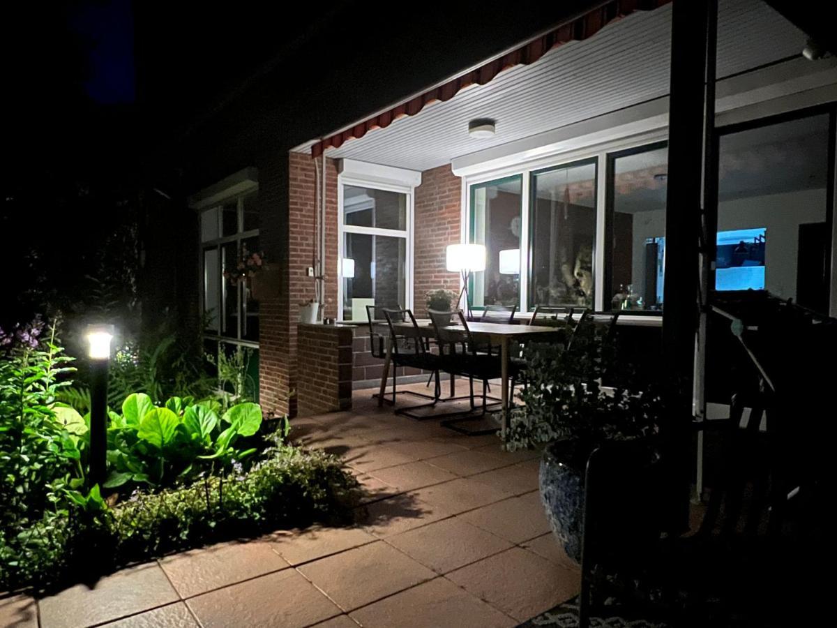 Aussergewoehnliches Haus Mit Sauna, Kamin Und Garten Wilhelmshaven Eksteriør billede